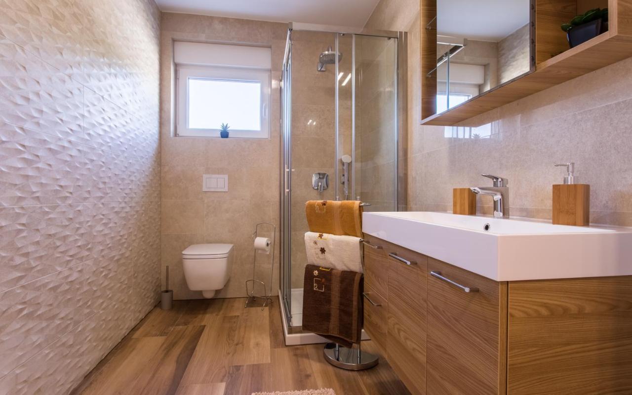 Waterfront Apartments Pia - Marija Malinska Ngoại thất bức ảnh