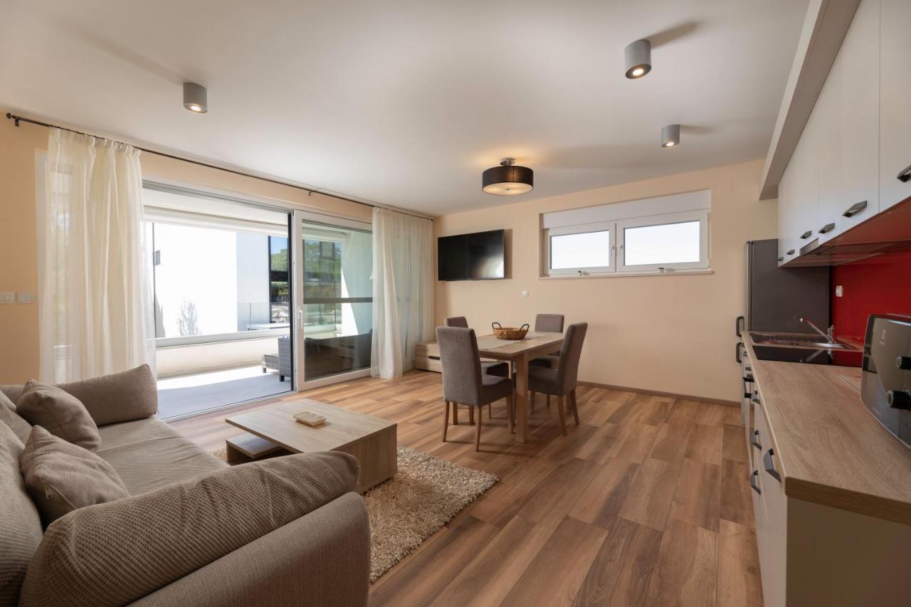Waterfront Apartments Pia - Marija Malinska Ngoại thất bức ảnh